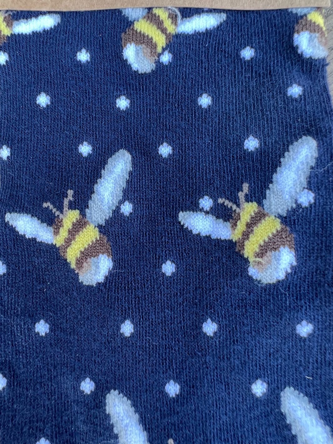 Socken Bienen von Wrendale Designs