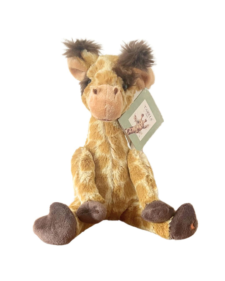 Kleine Camilla in der Größe M als Giraffen Kuscheltier von Wrendale Designs.