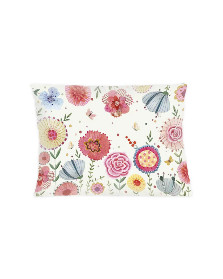 Zirbenkissen „Flower Power“ vom Grätz Verlag vor weißem Hintergrund. Die Vorderseite zeigt ein buntes Blumenmuster in Rosa, Blau, Gelb und Grün.