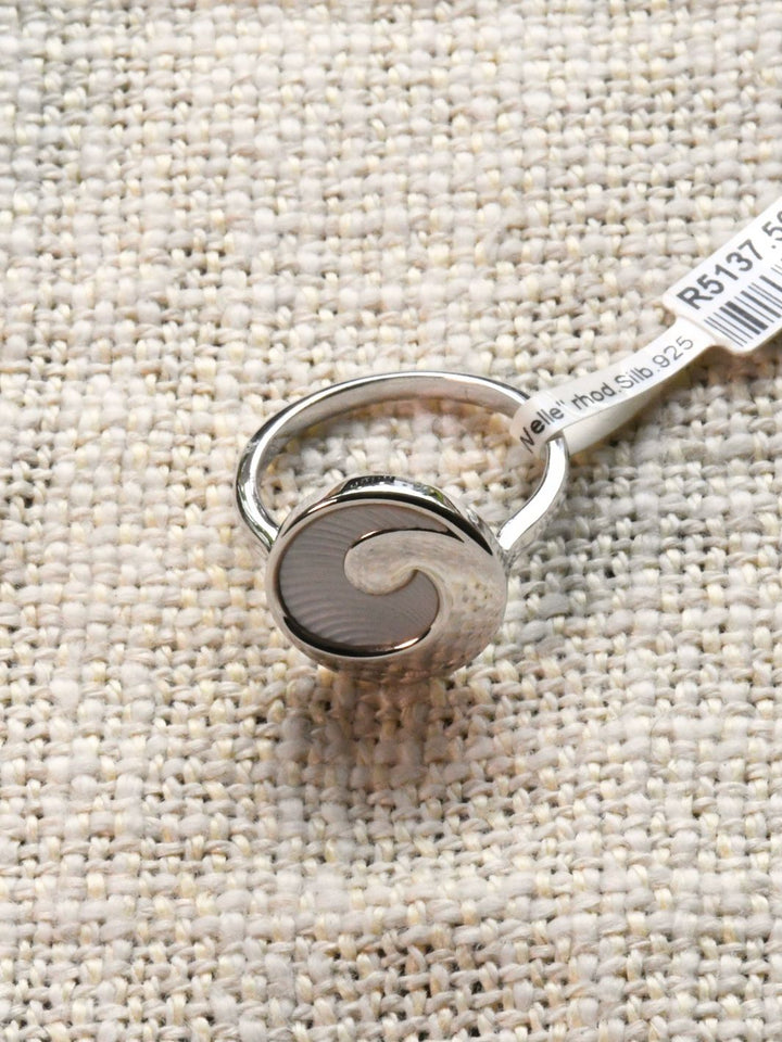 Ring mit Perlmutt und Wellenmotiv von DUR