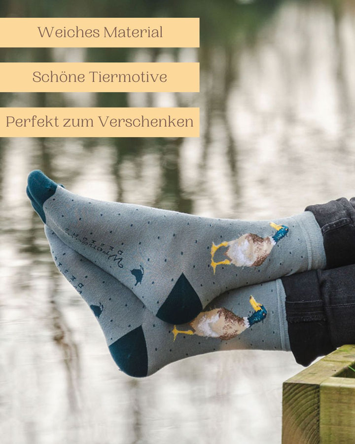 Weiche Männersocken mit schönem Enten-Motiv von Wrendale Designs auch perfekt zum Verschenken.