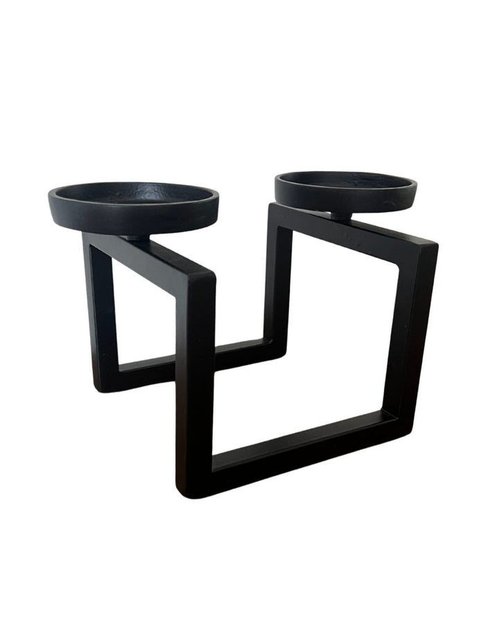 Schwarzer Fitzrovia Kerzenständer von Rivièra Maison.