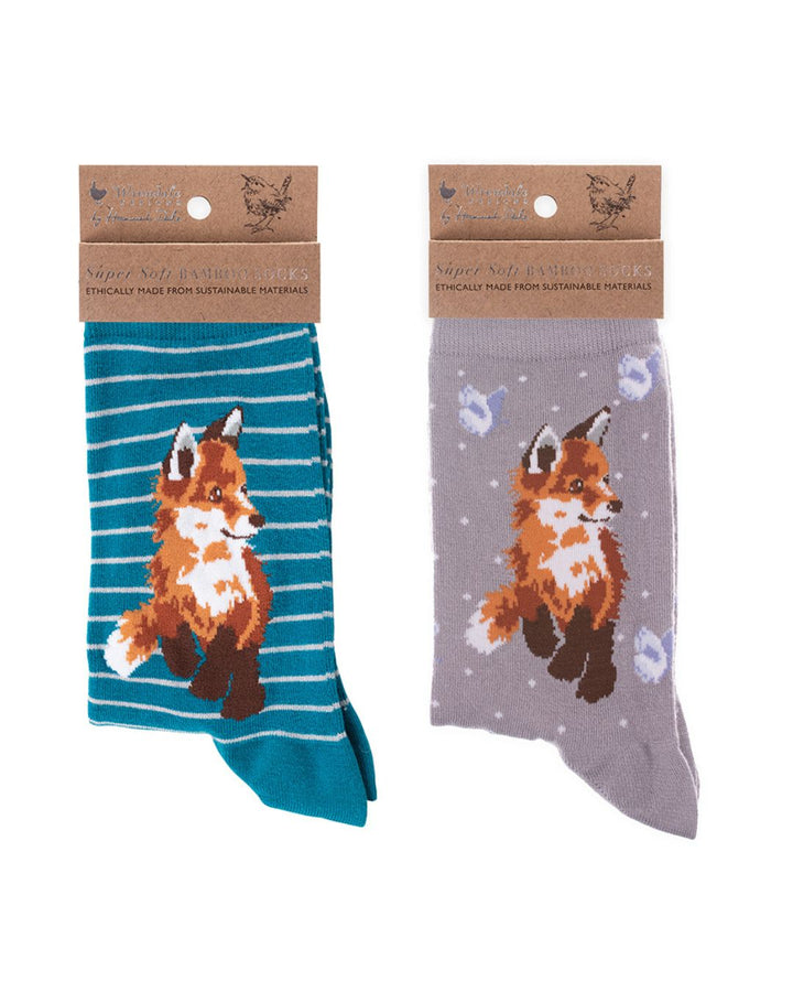 Fuchs Bambussocken in grau und petrol von Wrendale Designs.