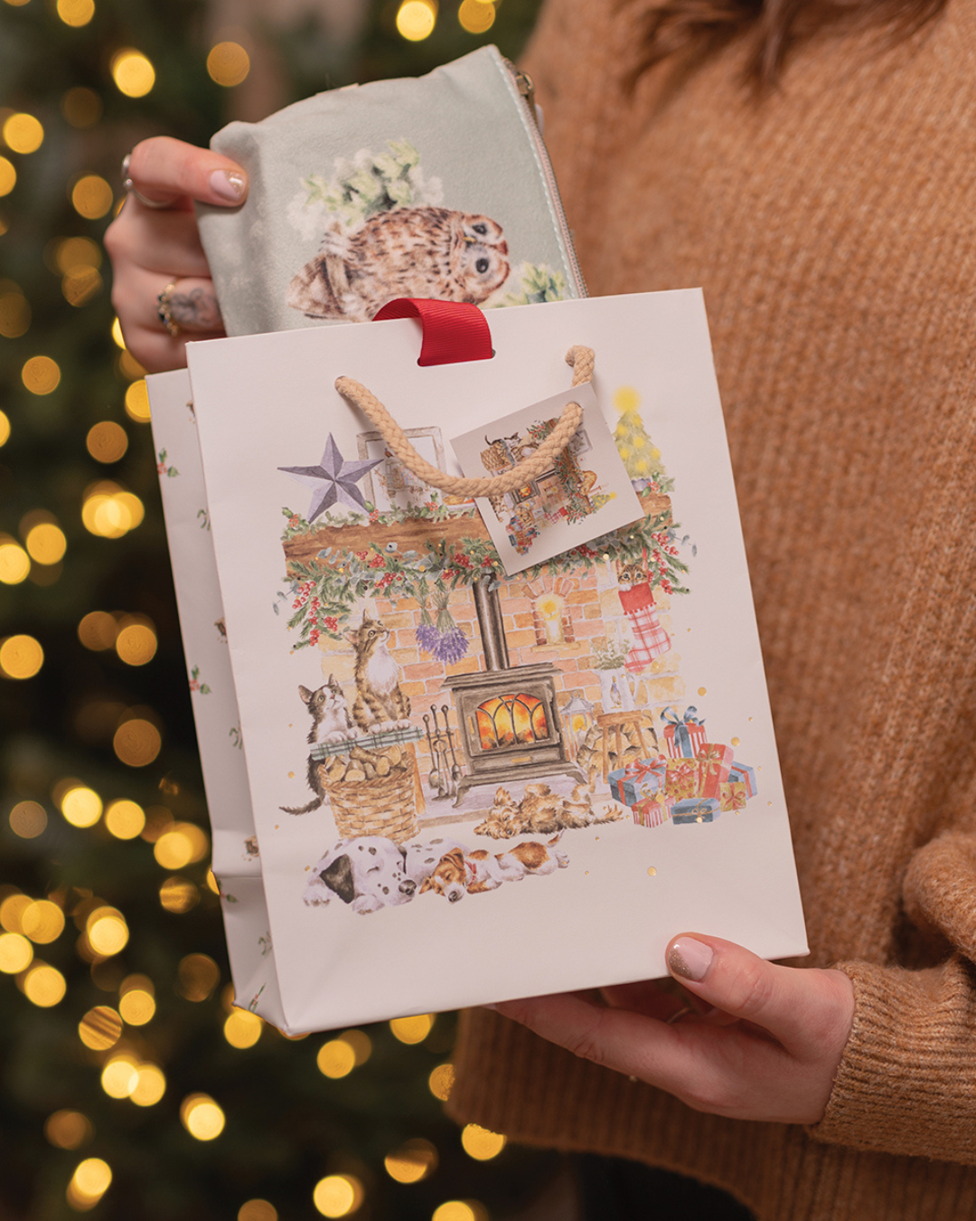 Weihnachtskamin Geschenktasche S "By the Fireside" von Wrendale Designs