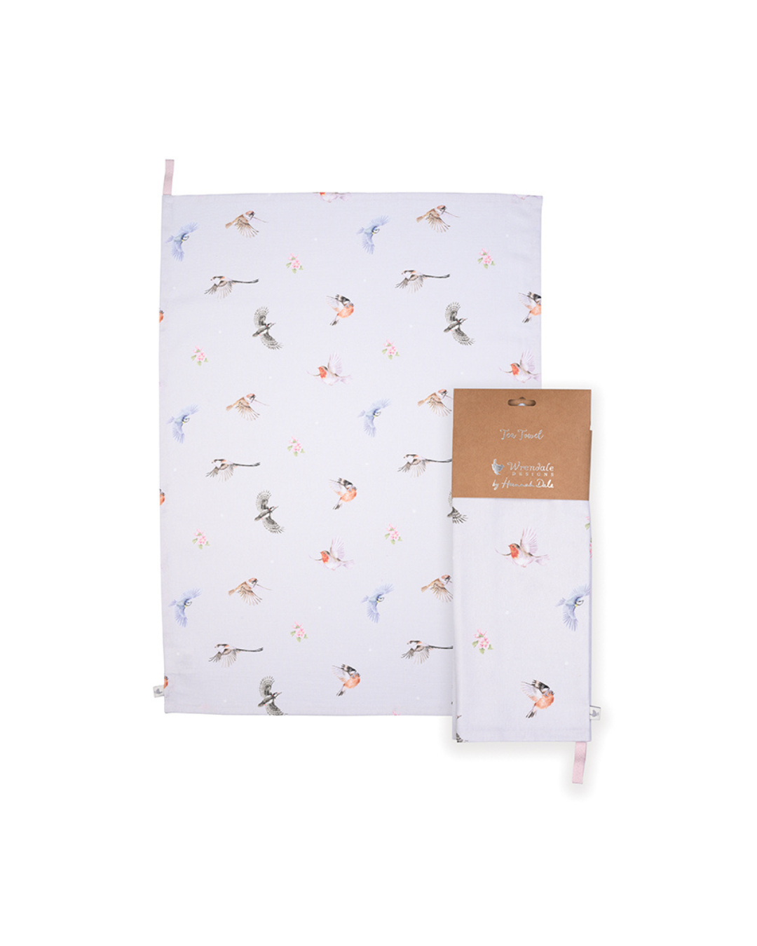 Komplettansicht des Geschirrtuchs mit dem Vogel-Motiv von Wrendale Designs. Leicht davor auch die verpackte Variante und beides vor weißem Hintergrund.