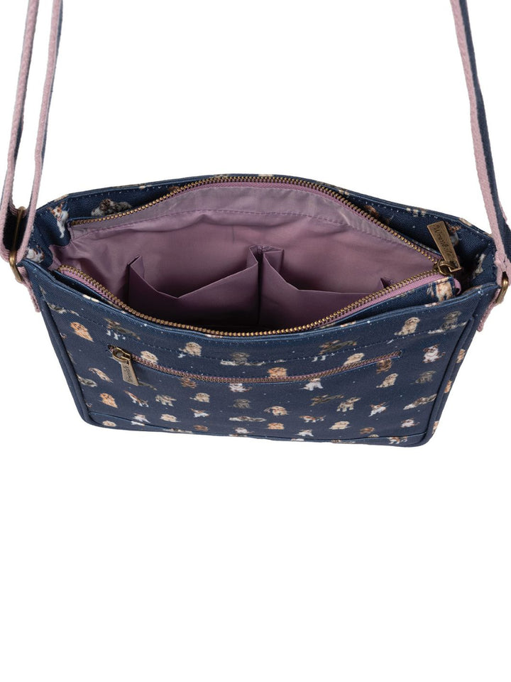 Innenansicht der Handtasche mit dem Hunde-Motiv von Wrendale Designs