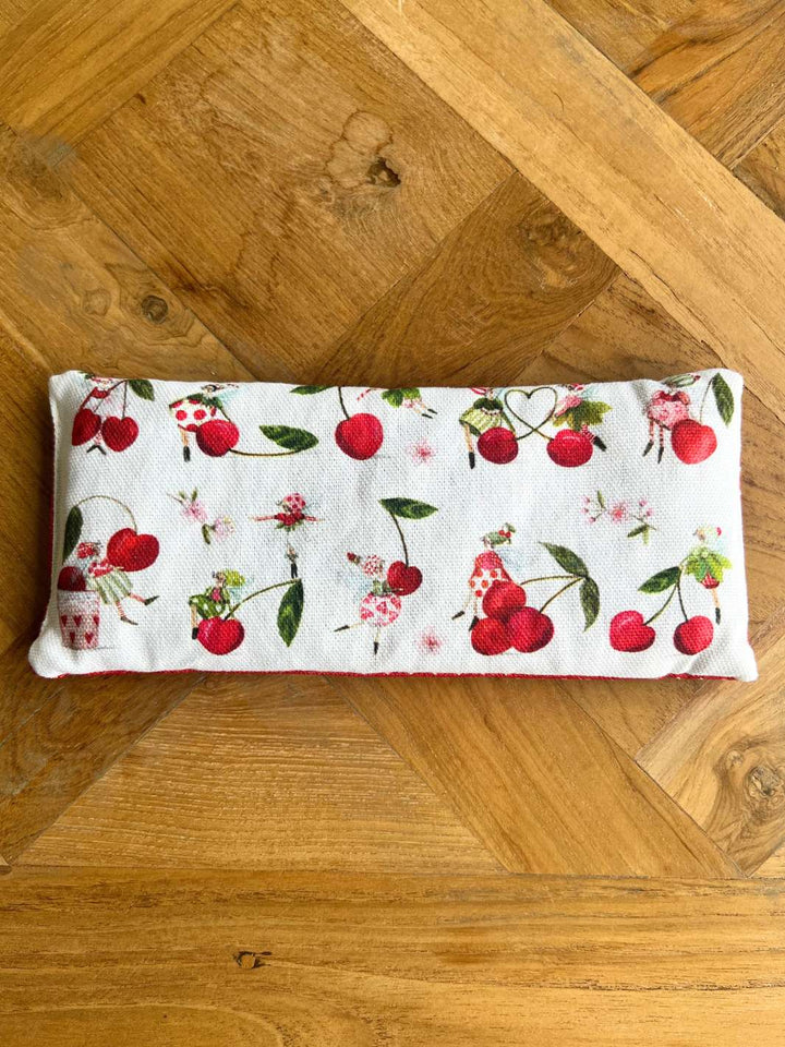 Vorderseite des Kirschkernkissens vom Grätz Verlag