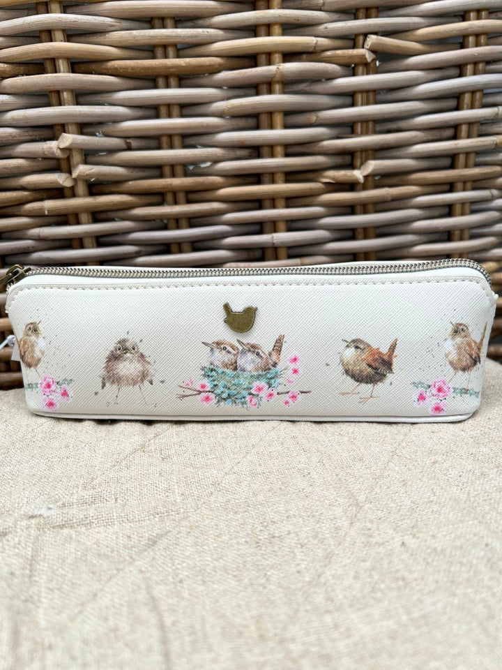 Pinselmäppchen für Kosmetikpinsel oder Pinsel zum Malen mit hübschen Zaunkönig Motiven von Wrendale Designs.