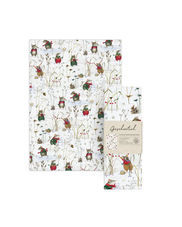 Offenes und verpacktes Geschirrtuch Lustige Winterfreunde vom Grätz Verlag mit winterlichem Mäuse-Motiv von Daniela Drescher vor weißem Hintergrund.