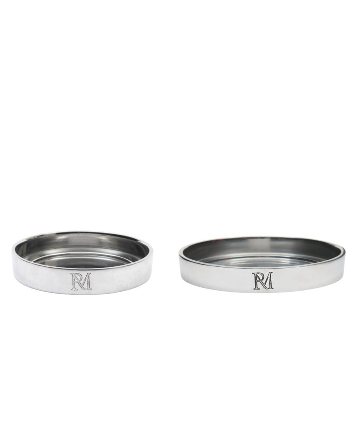 Zwei Maxime Kerzenteller in den Größen Klein und Groß von Rivièra Maison.