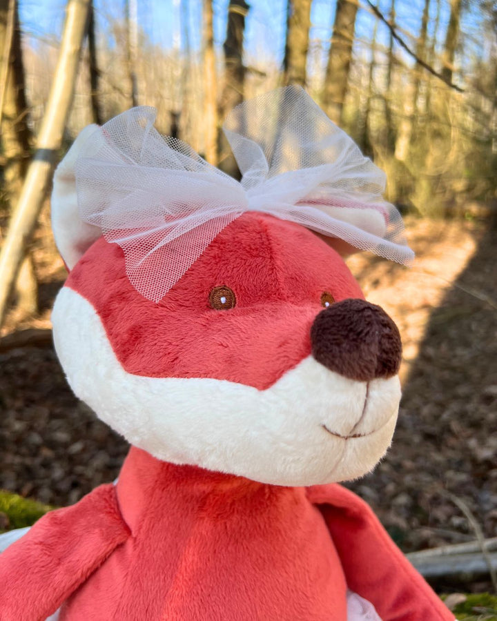 Nahaufnahme des Gesichts des Fuchs Kuscheltiers Regina von Bukowski.