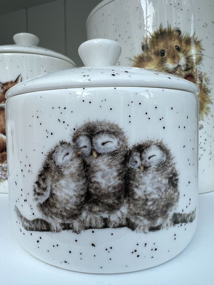 Porzellandose Eulen Wrendale Designs