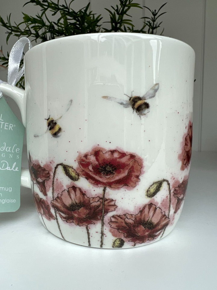 Hasen & Mohnblumen Tasse von Wrendale Designs