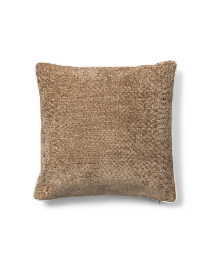 Rückseite des Ski Pillow Cover Kissenbezugs von Rivièra Maison in warmem Braunton