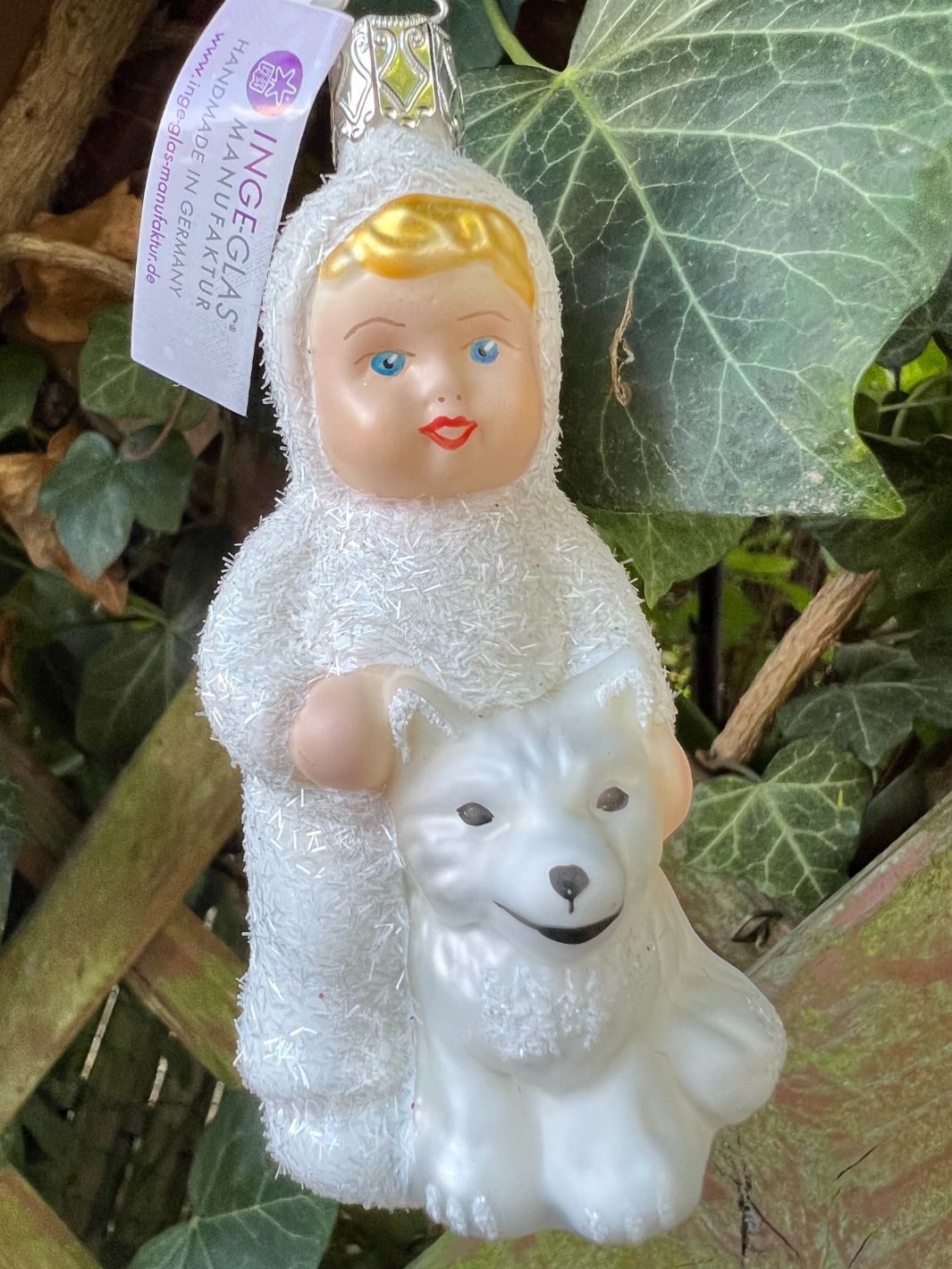 Schneekind mit Hund Inge Glas