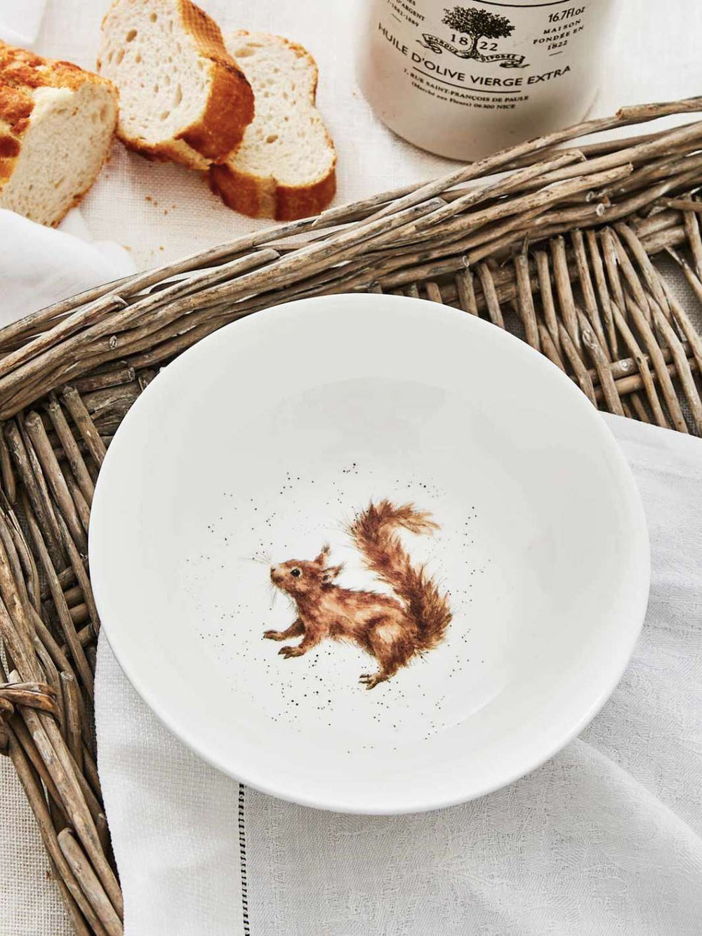 Schüsselchen von Wrendale Designs mit niedlichem Eichhörnchen-Motiv für deinen Esstisch.