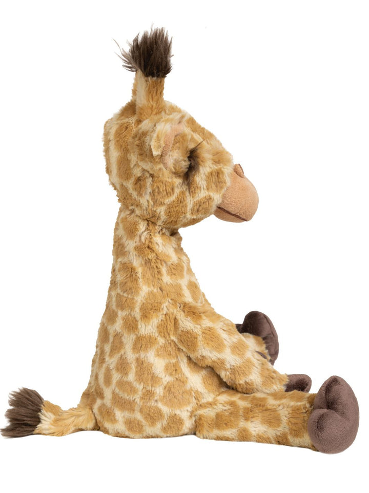 Seitenansicht der Giraffen Kuscheltier Camilla von Wrendale Designs