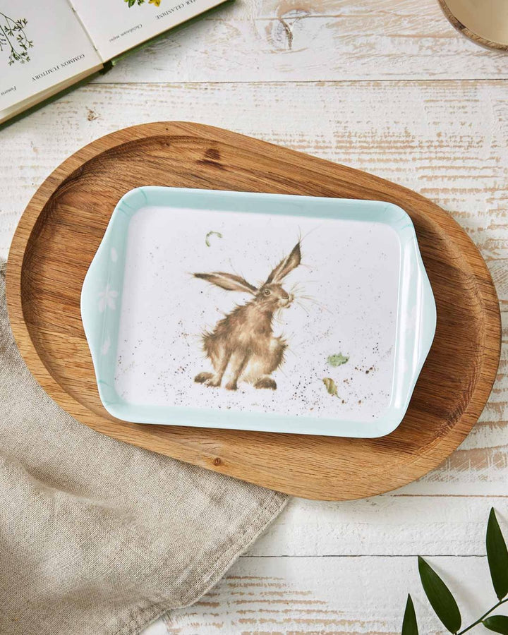 Tablett mit Hasen Motiv von Wrendale Designs.