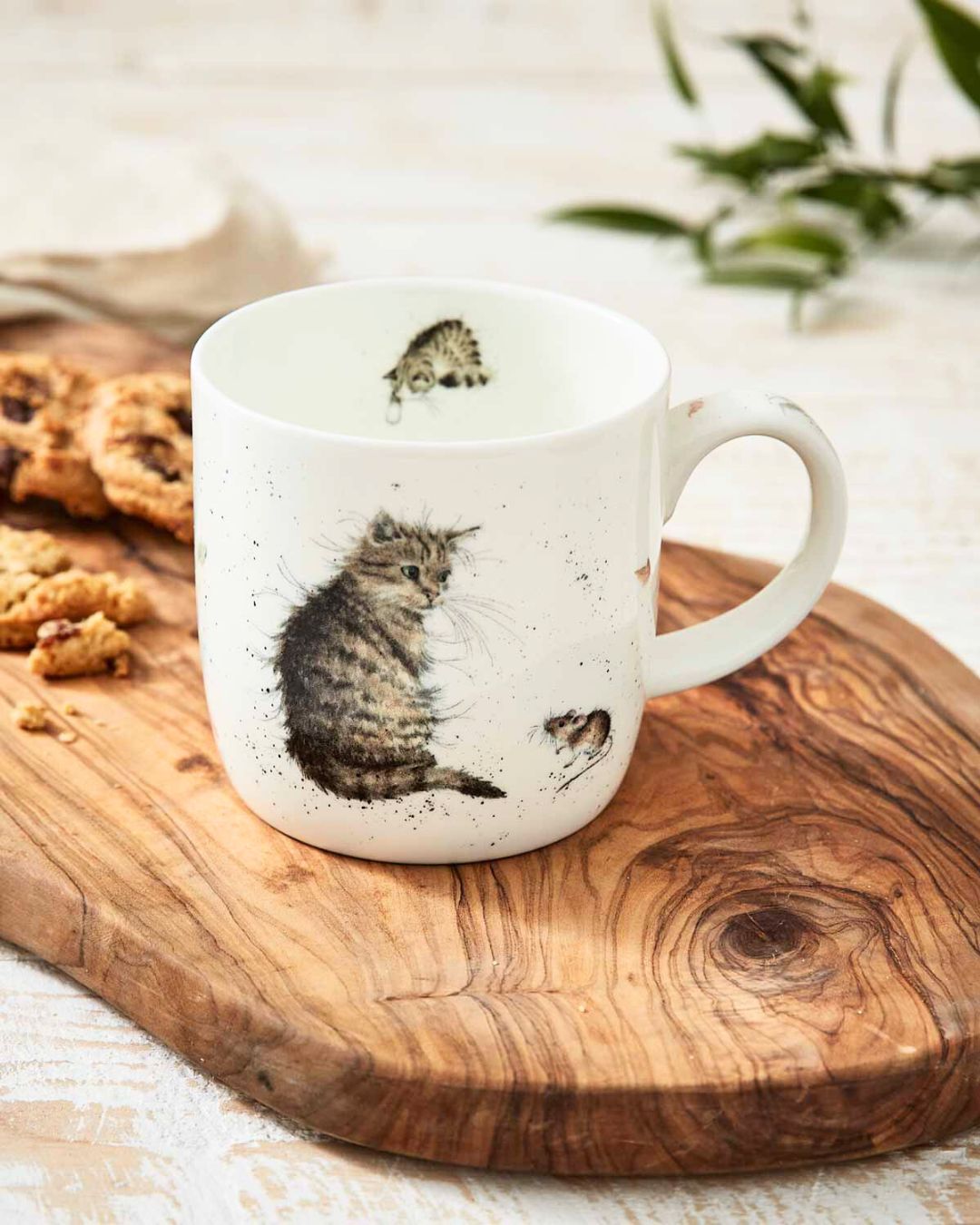 Katze mit Maus Tasse von Wrendale Designs