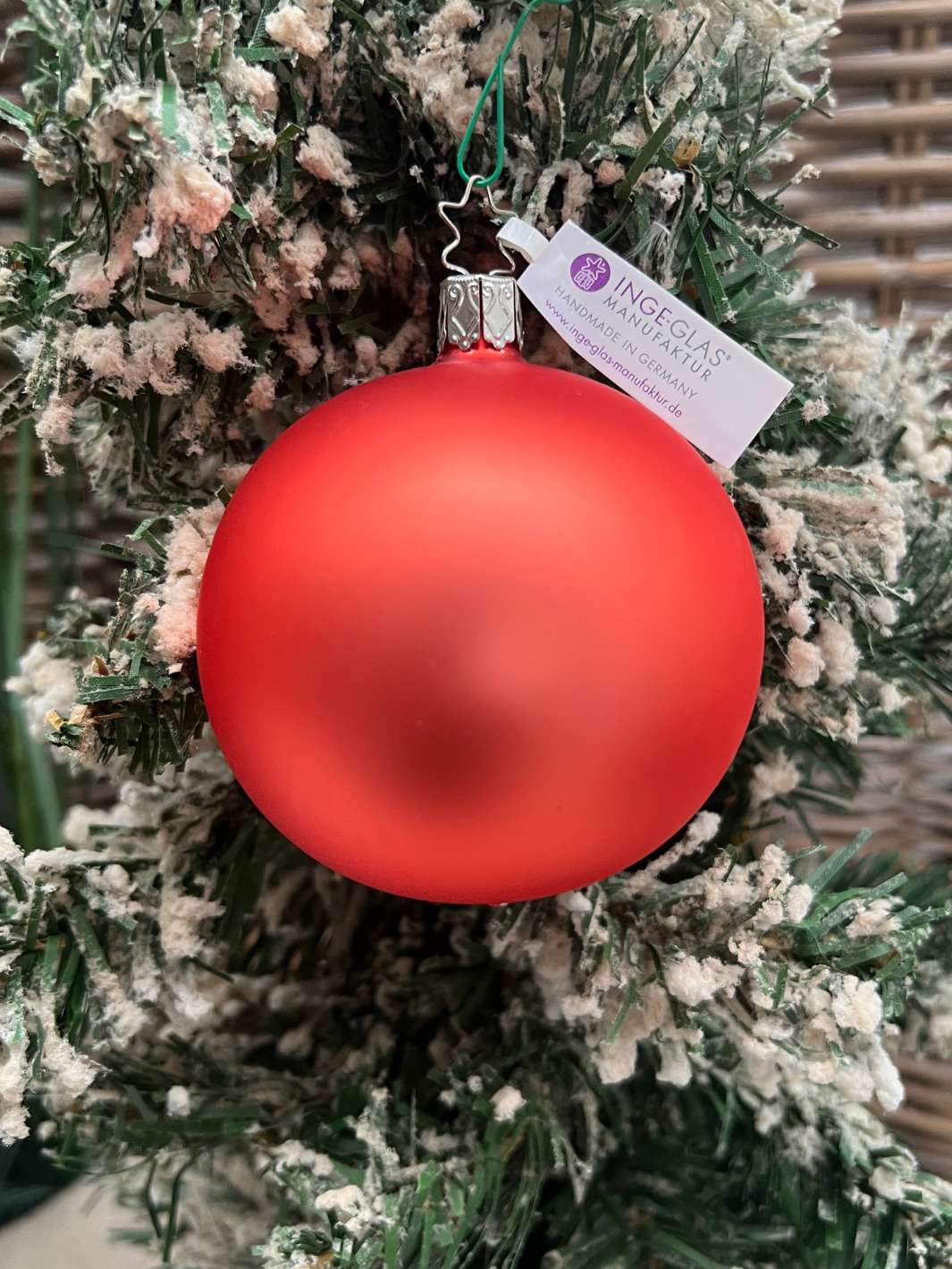 Lachs-farbige Weihnachtsbaumkugel von Inge Glas