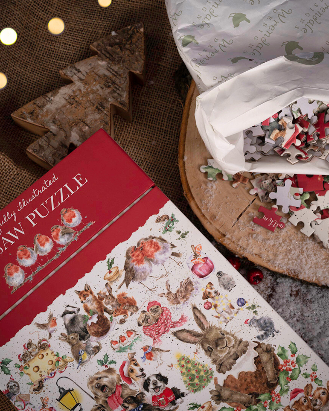 Puzzle The Country Set Christmas von Wrendale Designs als Geschenk ausgepackt.