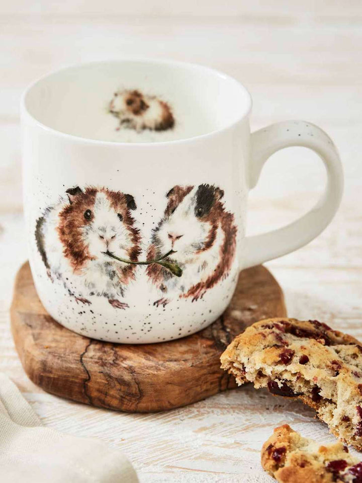 Wrendale Designs Tasse mit schönem Meerschweinchen-Motiv.