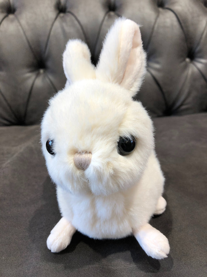 Bukowski Hasen Kuscheltier Zeus in weiß.