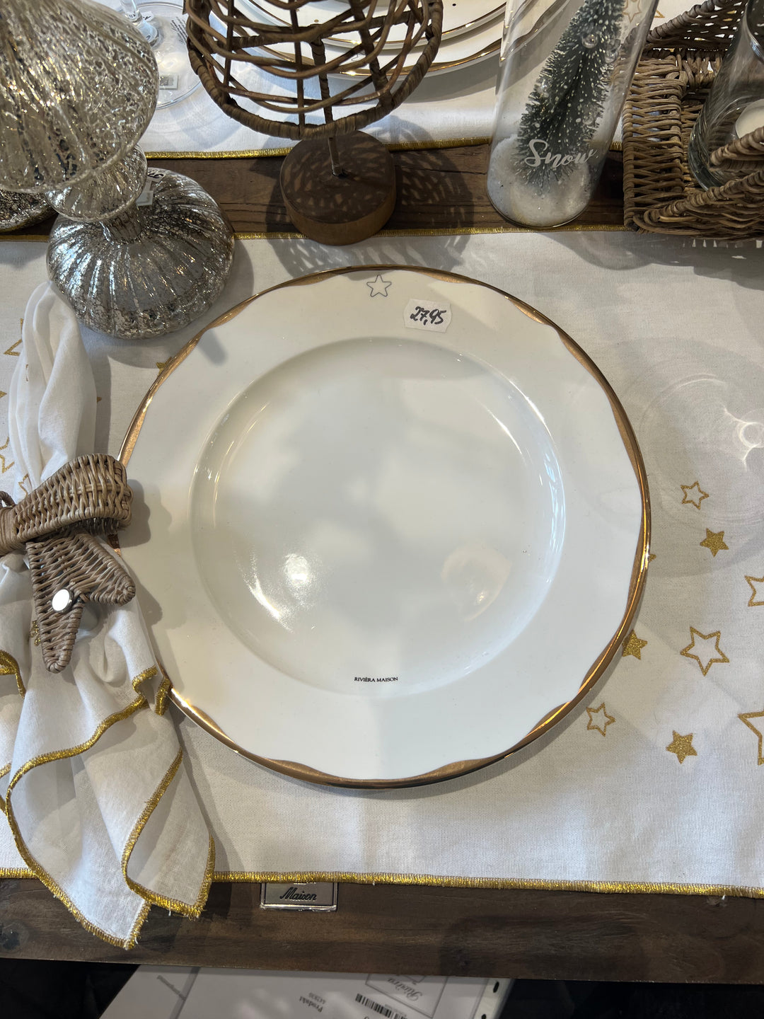 Celebrate Dinner Plate von Rivière Maison