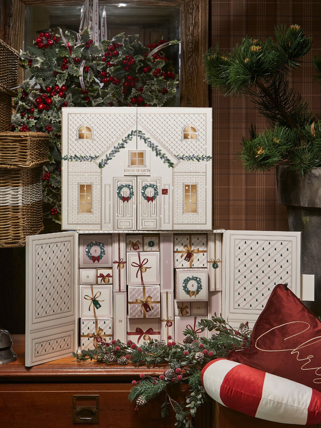 Adventskalender Haus der Geschenke von Rivièra Maison