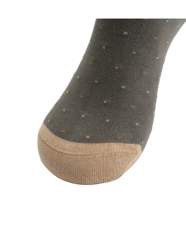 Detailaufnahme der Zehenpartie der Biber Männersocken „Chester“ von Wrendale Designs