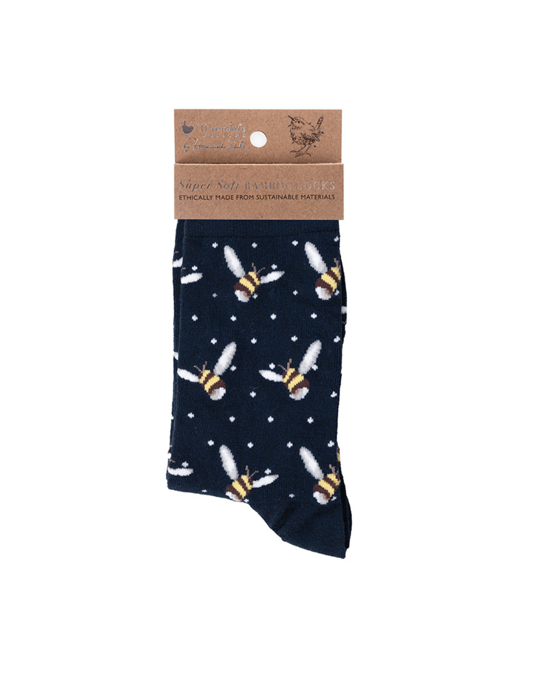 Dunkelblau gepunktete weiche Bienen Socken aus Bambusviscose von Wrendale Designs mit der braunen Verpackung vor weißem Hintergrund.