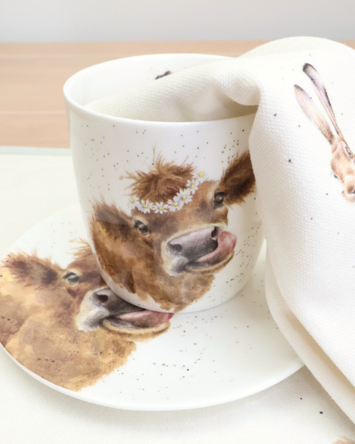 Große Kuh Tasse "Daisy Chain" von Wrendale Designs
