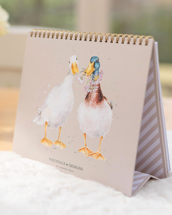 Tischkalender 2027 von Wrendale Designs