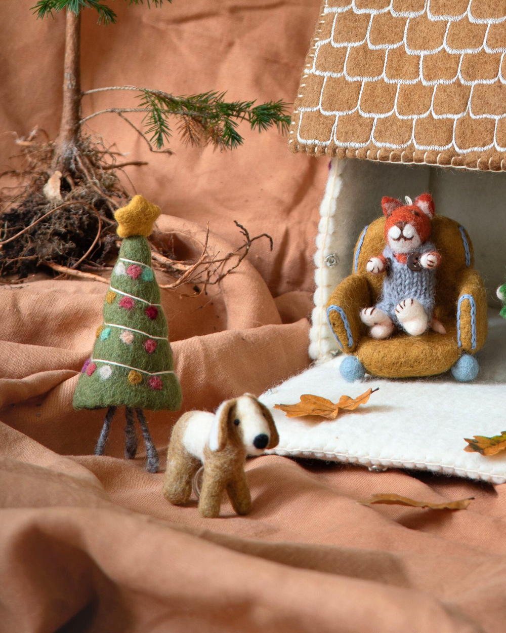 Handgefilzter Weihnachtsbaum als Mini-Deko von Gry & Sif