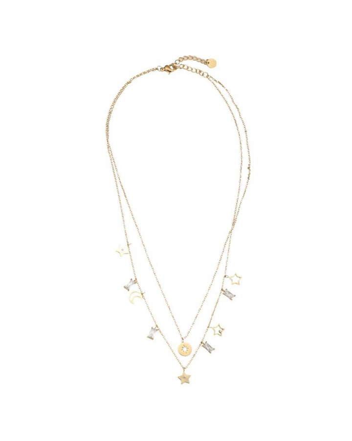 Doppellagige Kette mit Sternen und Mond von Dottilove in gold vor weißen Hintergrund. Die Kette ist größtenteils Gold mit Stern und Mond Anhängern und weißen Steinen.