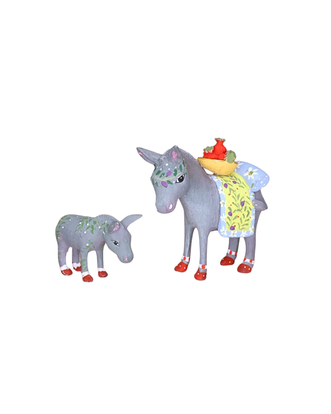 Esel-Figuren als Ergänzung zur Krinkle Krippe von Patience Brewster vor weißem Hintergrund.