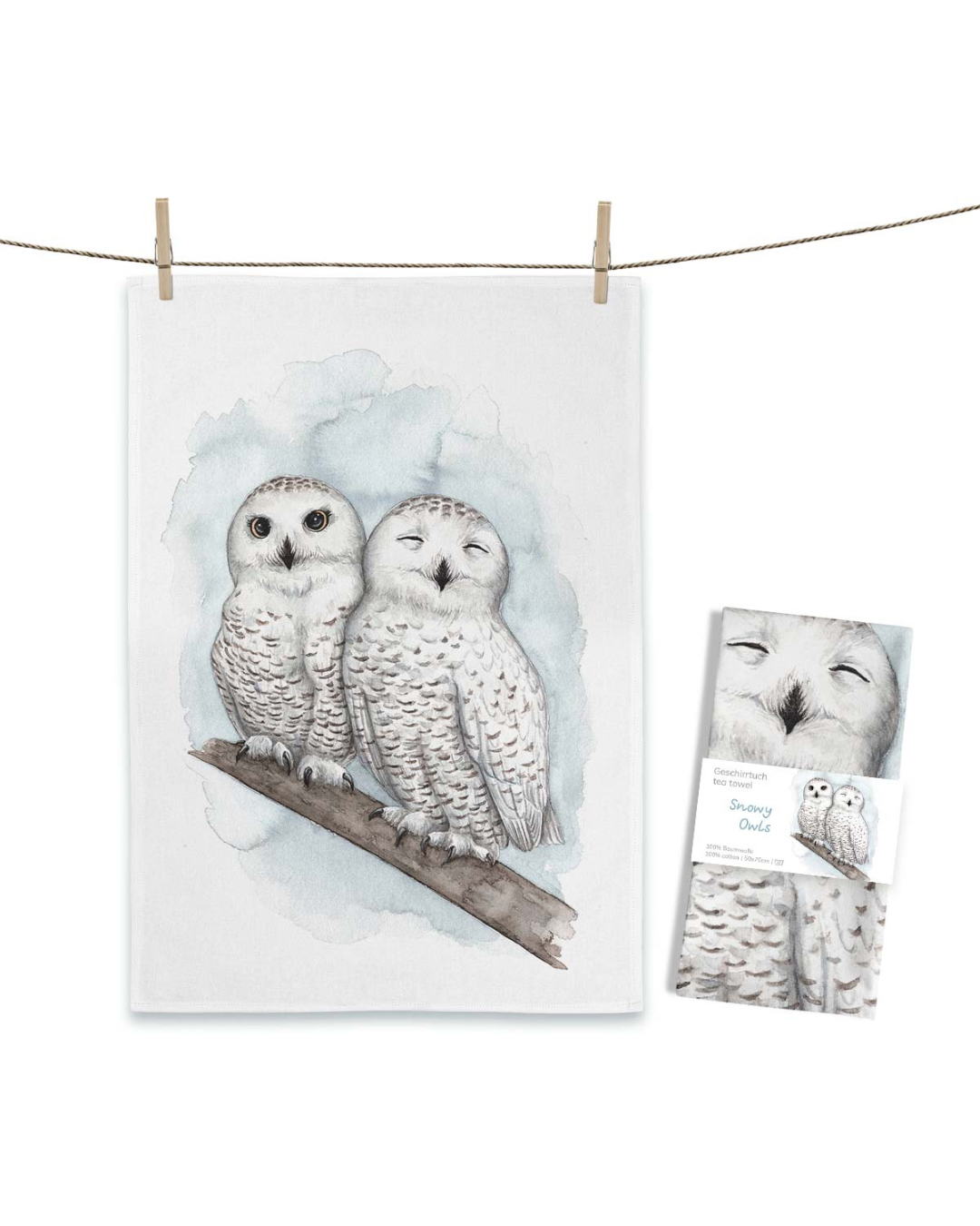 Geschirrtuch „Snowy Owls“ von Maluu mit zwei weißen Eulen