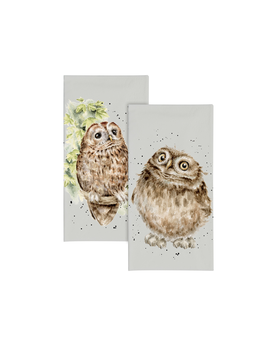 Zwei Eulen-Taschentücher von Wrendale Designs mit Illustrationen von Hannah Dale. Die Vorderseite zeigt ein Motiv mit stehender Eule und die Rückseite eine Eule auf einem Ast – beide auf grauem Hintergrund. Die grauen Taschentücher sind vor weißem Hintergrund.
