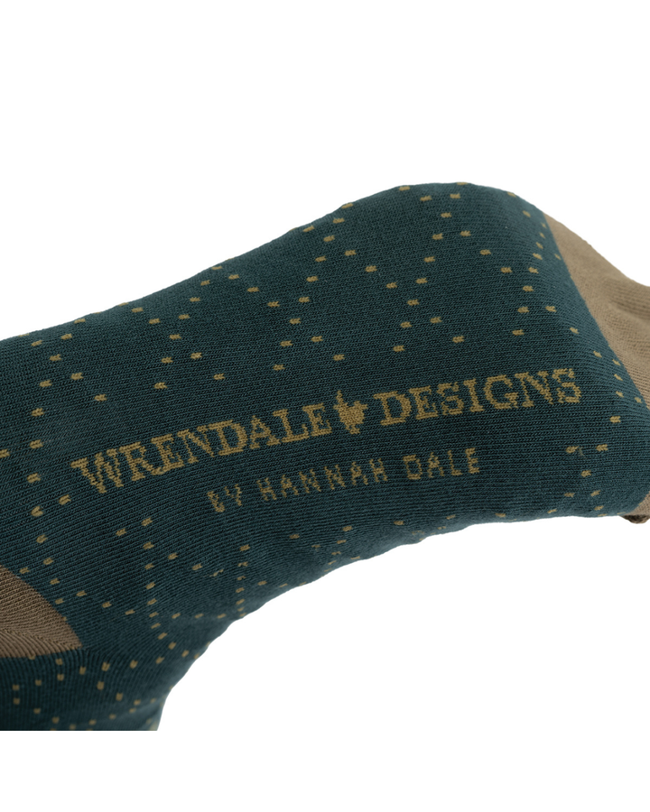 Unterseite der Frosch Männersocken mit Schriftzug Wrendale Designs by Hannah Dale