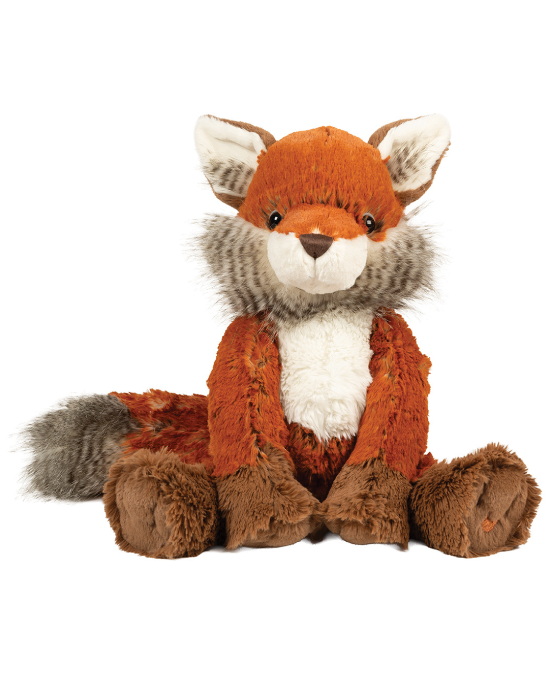 Fuchs Kuscheltier Giant Autumn von Wrendale Designs sitzend vor weißen Hintergrund. Der Fuchs schaut in die Kamera die Textur seines detaillierten Fells ist gut erkennbar.