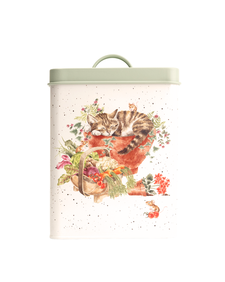 Garten Vorratsdose von Wrendale Designs mit Katzenmotiv im Blumentopf und Gemüseillustration auf weißem Hintergrund