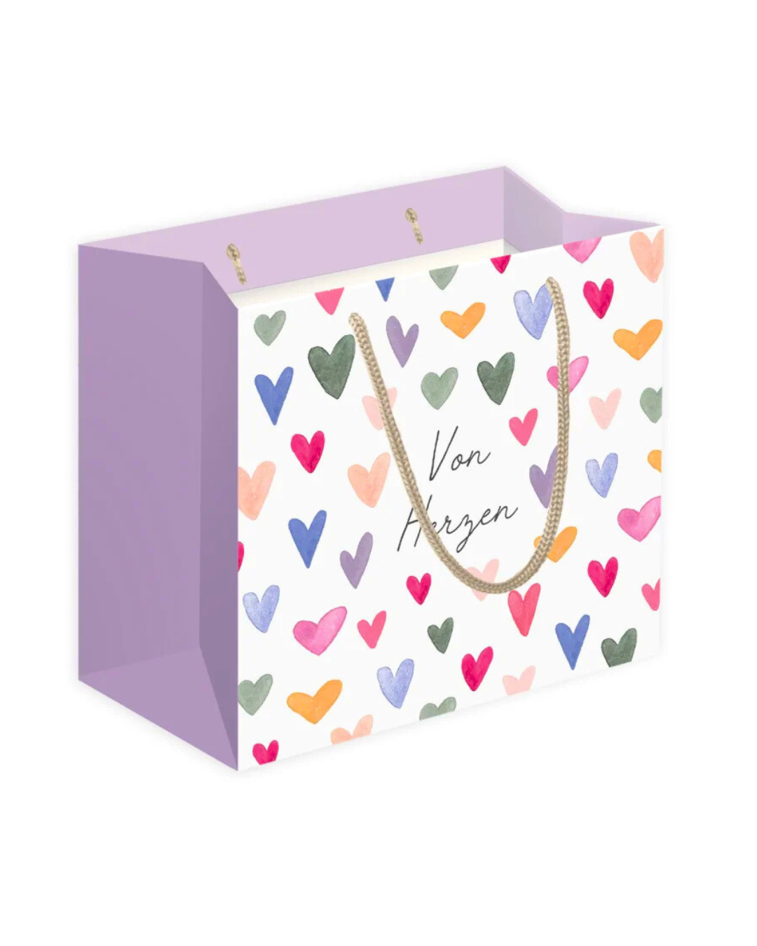 Kleine Geschenktasche vom Grätz Verlag mit weißem Hintergrund, bunten Herzmotiven und Schriftzug „Von Herzen“, lilafarbene Seiten, beige Kordelhenkel, freigestellt vor weißem Hintergrund.