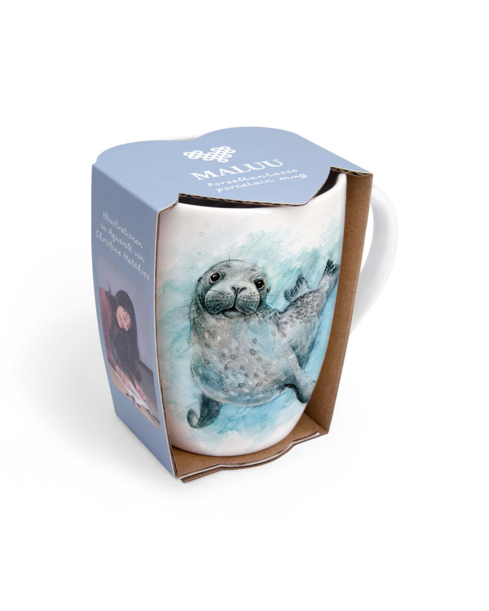 Verpackte Tasse „Swimming Seal“ von Maluu mit blauer Geschenkbox