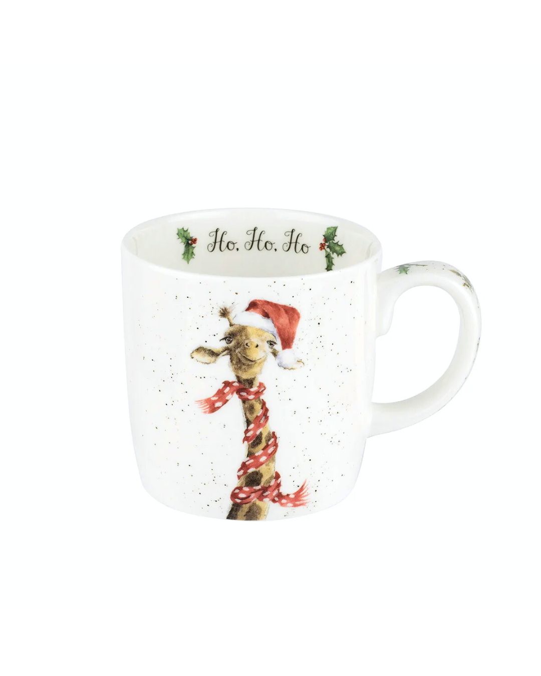 Porzellantasse mit Giraffen-Motiv von Wrendale Designs – „Ho Ho Ho“ mit Nikolausmütze und rotem Schal vor weißem Hintergrund.