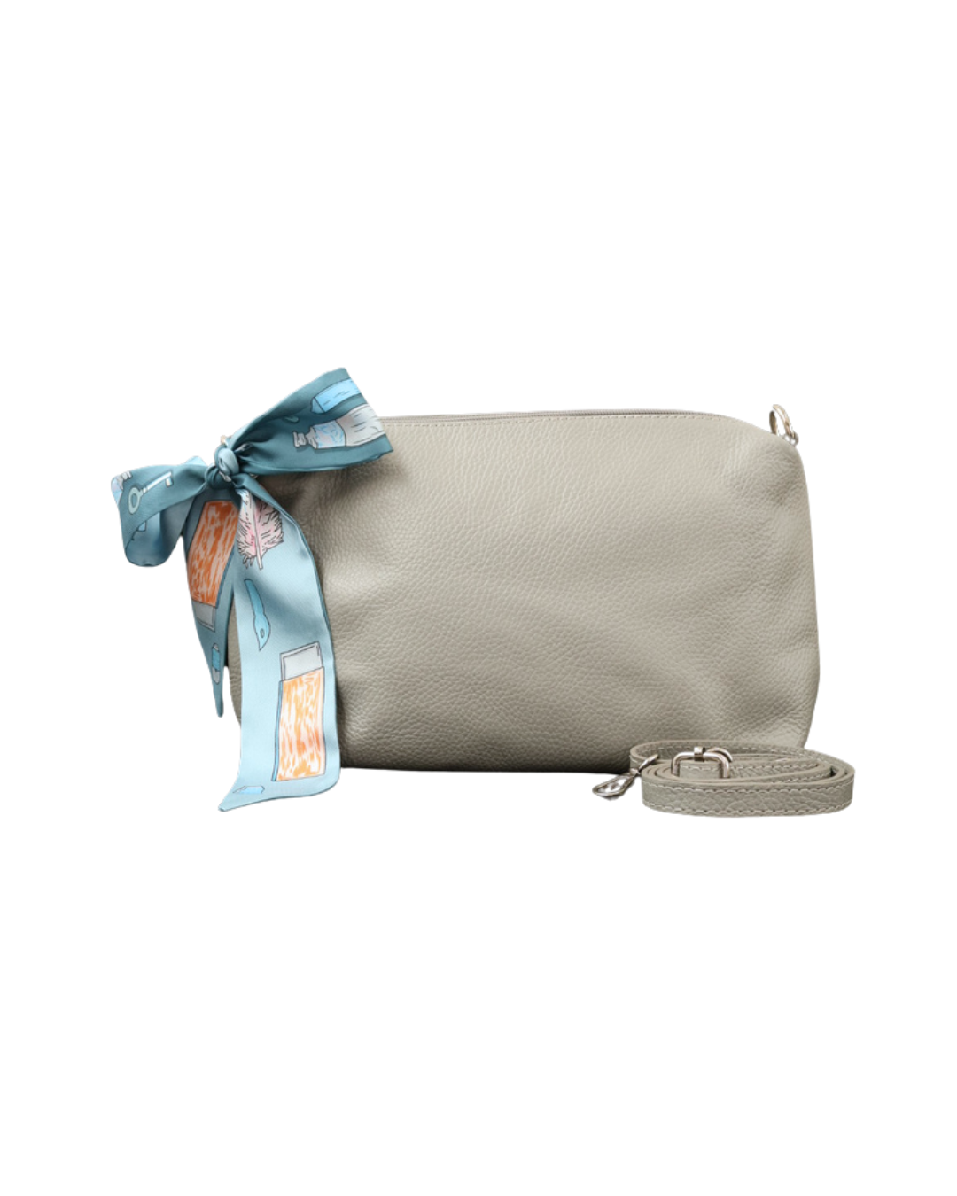 Graue Leder Handtasche "Brigitte" von Südstrand vor weißen Hintergrund. An der Tasche hängt ein Maritim blaues Tuch.