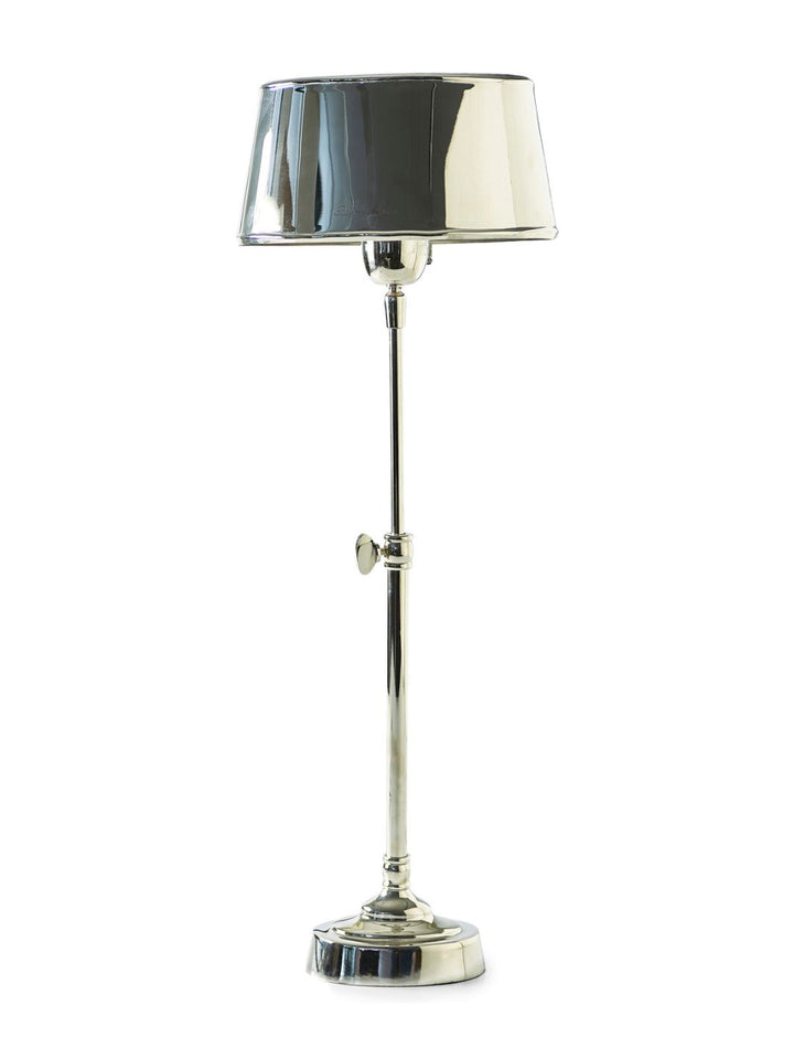 Hampton Lampe mit ovalem Schirm von Rivièra Maison.