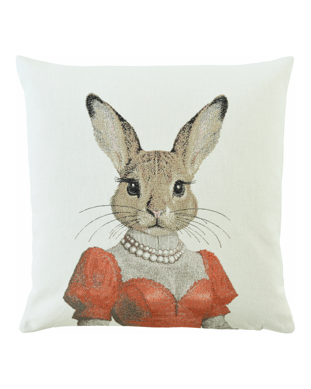 Hasen Kissenbezug „Lolly“ von Sander mit gewebtem Hasenmotiv im orangefarbenen Kleid und Perlenkette auf hellem Stoff.