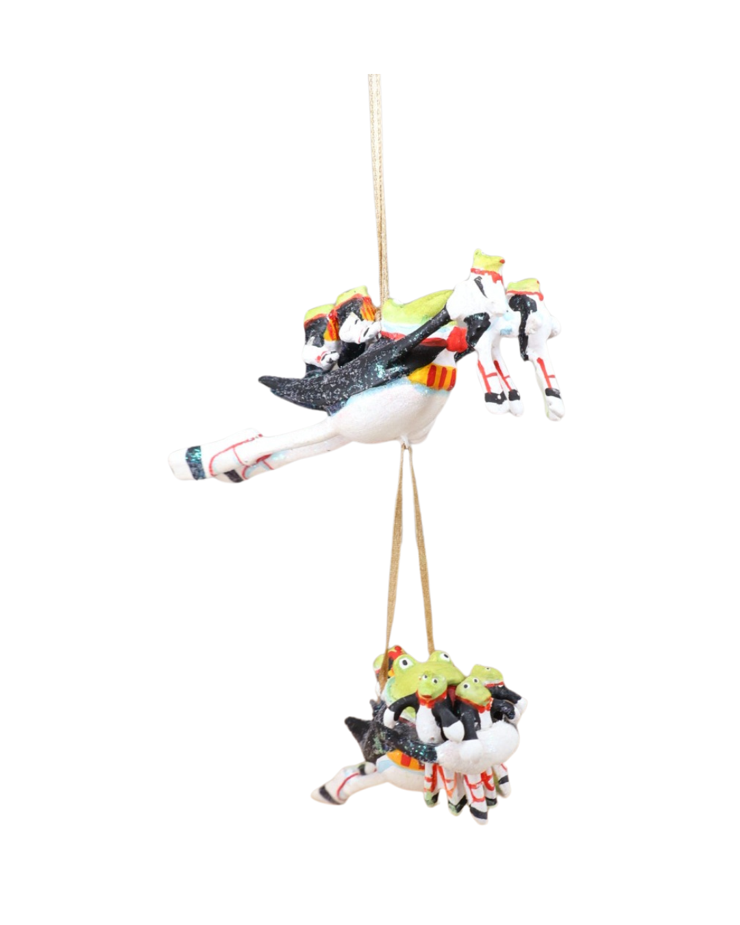 „Krinkle '12 Days 12 Lords' von Patience Brewster – fliegender Vogel mit Lords und hängendem Vogel mit Froschgruppe, frontal fotografiert.“