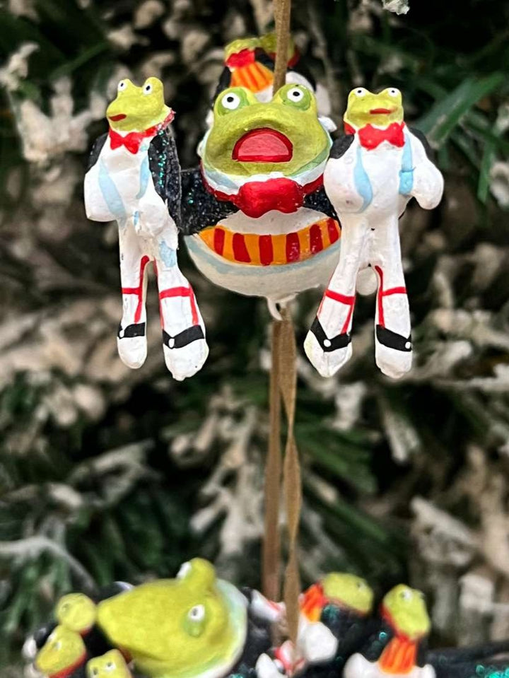 Oberer Frosch des Krinkle Ornaments 12 Days 12 Lords von Patience Brewster