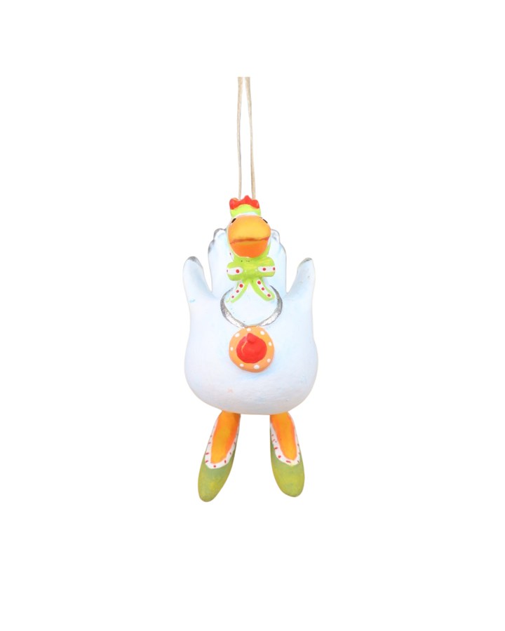 Mini-Ente aus dem Noah’s Ark Duck Set von Patience Brewster mit grün-roten Schuhen und Halsband.